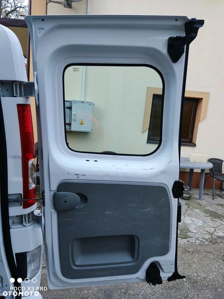 Opel Vivaro - 11