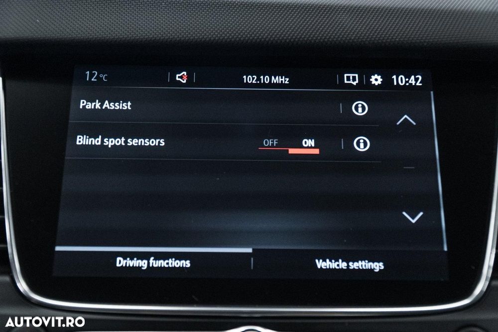 Opel Crossland X 1.2 Start/Stop Innovation - 29