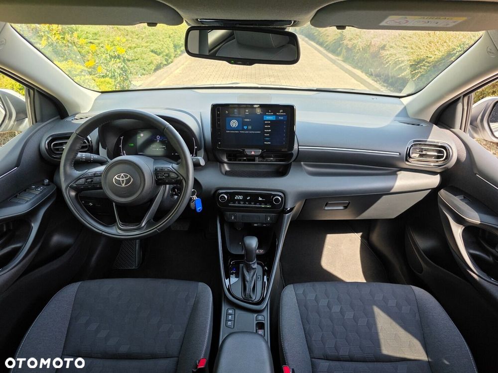 Toyota Yaris Hybrid 1.5 Style - 9