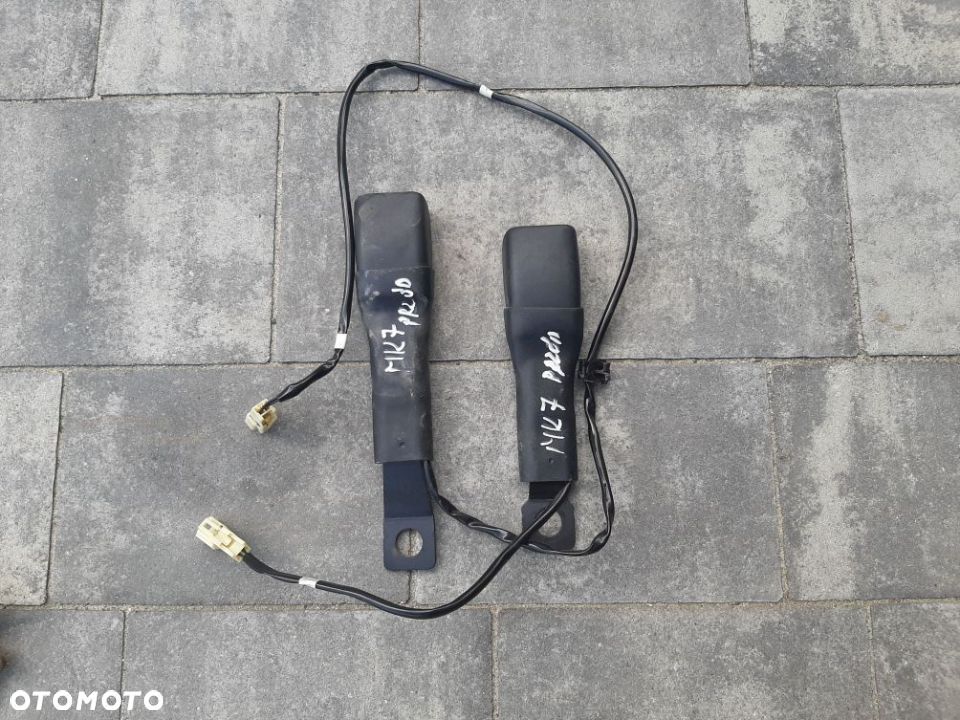 ZAPINKA PASA BEZPIECZEŃSTWA PRZÓD SUZUKI SWIFT MK7 11-17 - 1