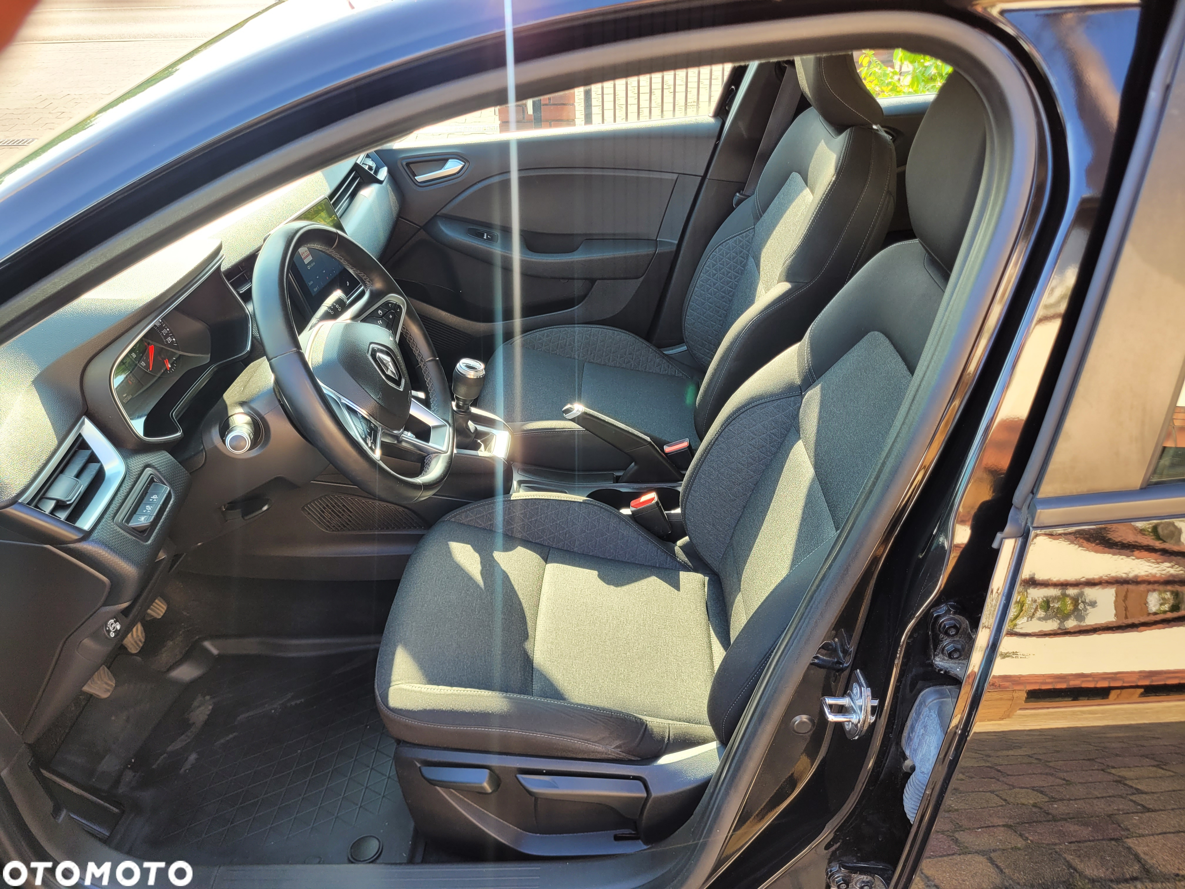 Renault Clio - 19
