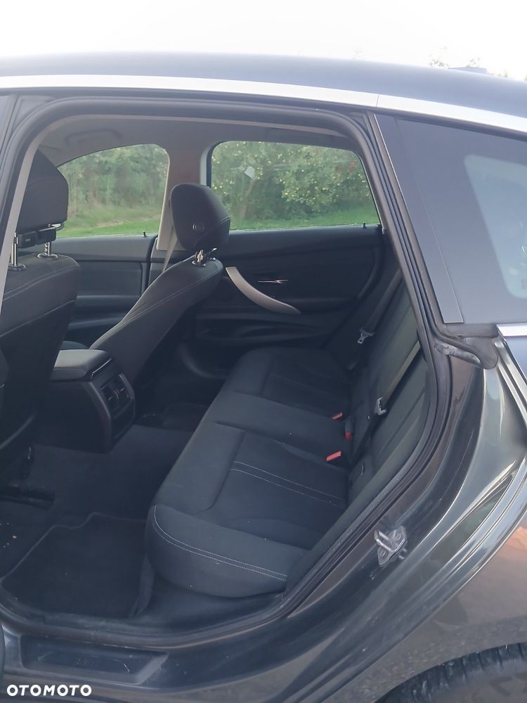 BMW Seria 3 320d Sport Line Shadow - 10