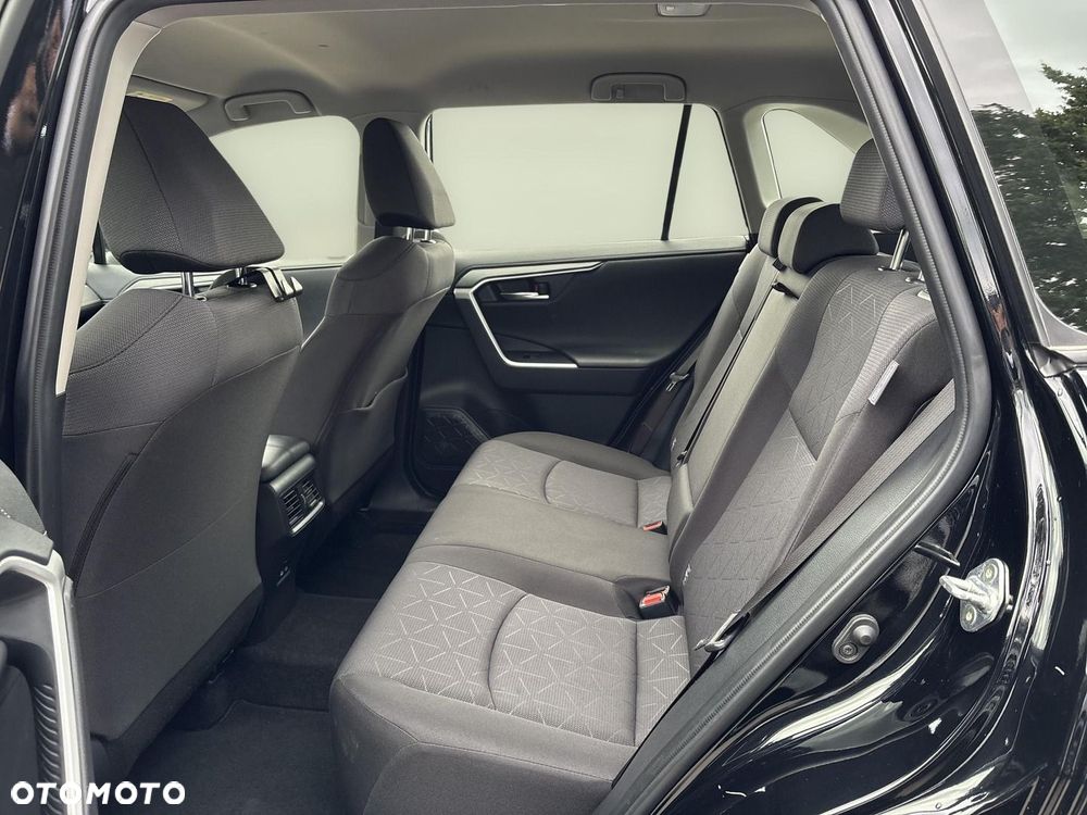 Toyota RAV4 - 18
