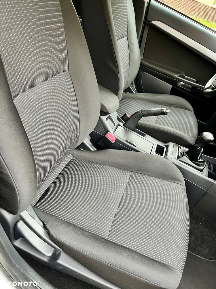 Mitsubishi Lancer 1.5 Inform - 24