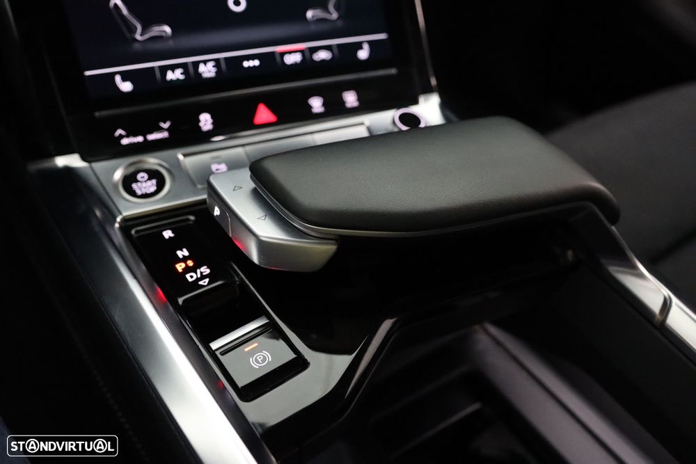 Audi e-tron 55 quattro S line - 16