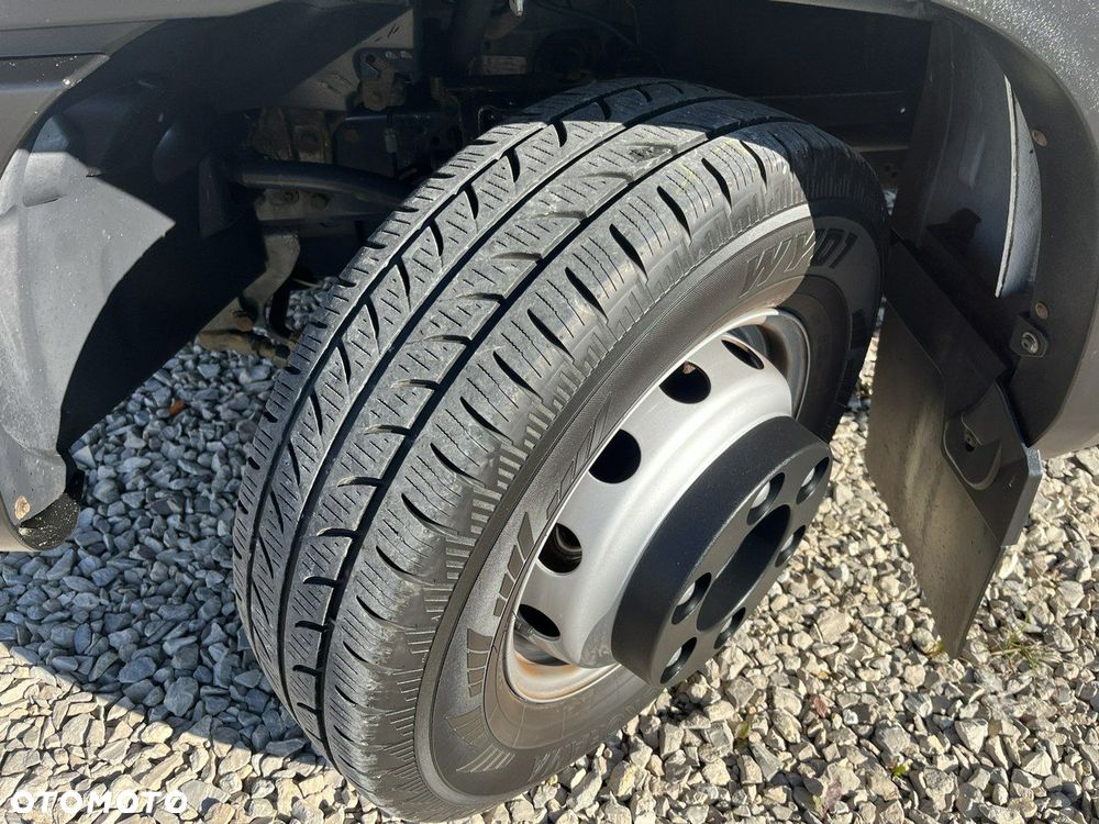 Iveco Daily 72C18 3.0/180KM Kontener 10-palet Ładowność-4000kg - 26