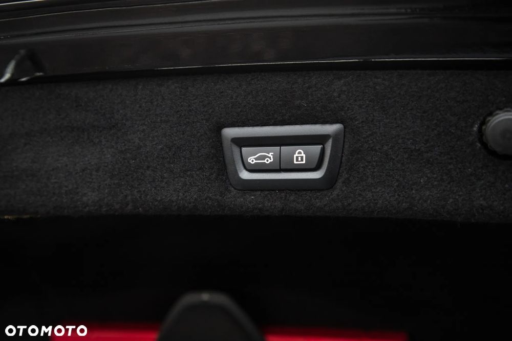 BMW Seria 7 730d xDrive - 38