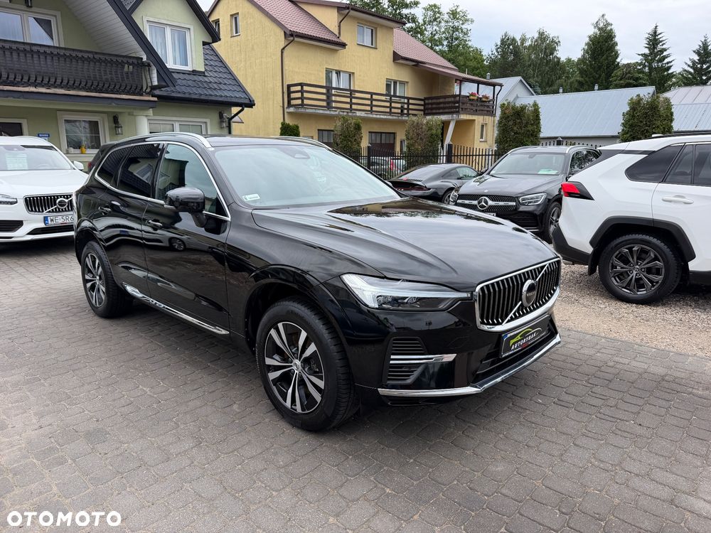 Volvo XC 60 T6 Plug-In Hybrid AWD Core - 25