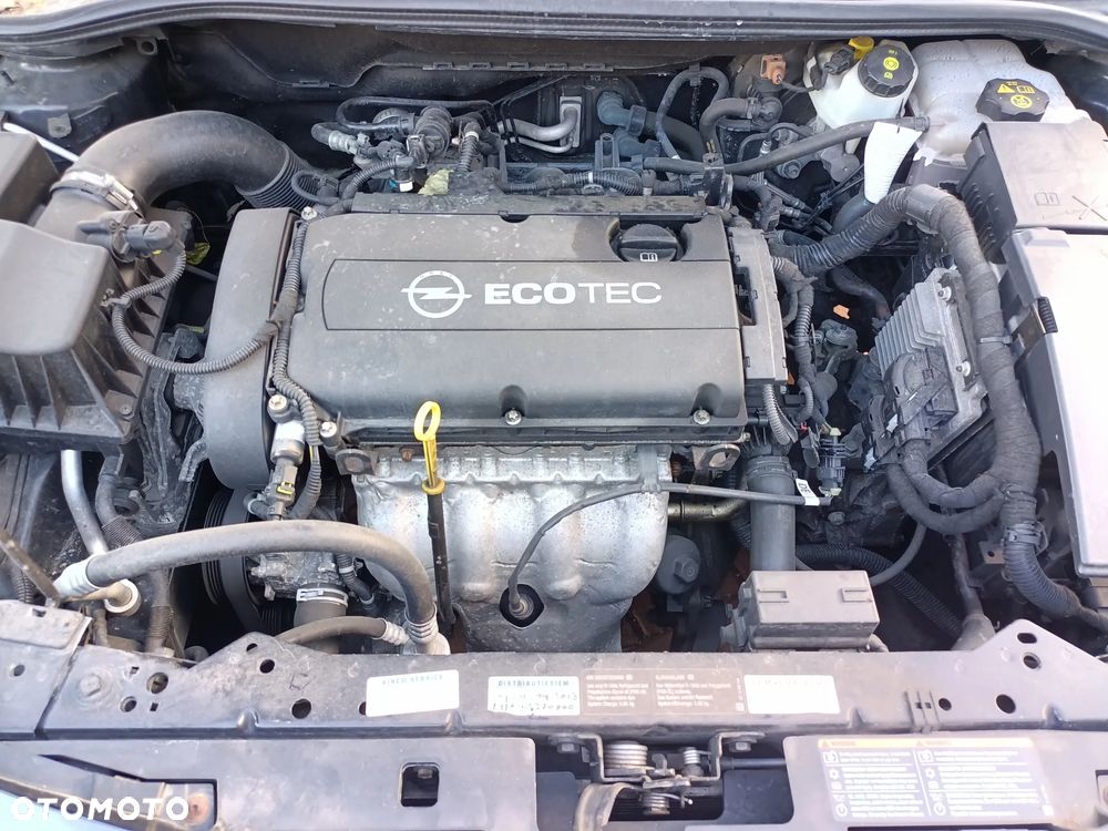 Opel Astra 1.6 Design Edition - 15