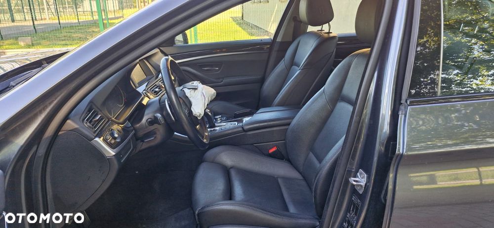 BMW Seria 5 530d xDrive Sport-Aut Luxury Line - 10