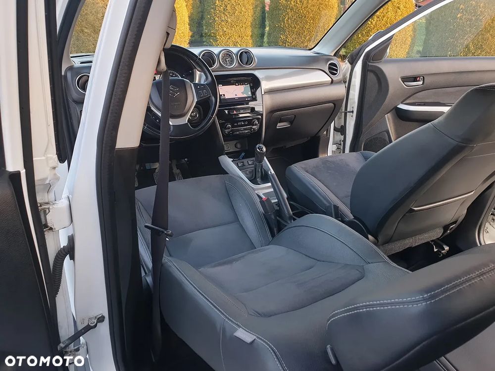 Suzuki Vitara 1.6 Premium 2WD - 14
