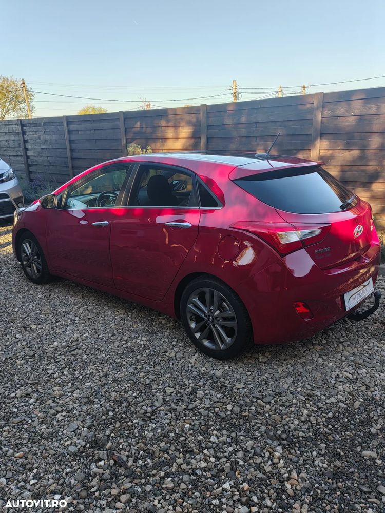 Hyundai i30 1.6 CRDI Premium - 12