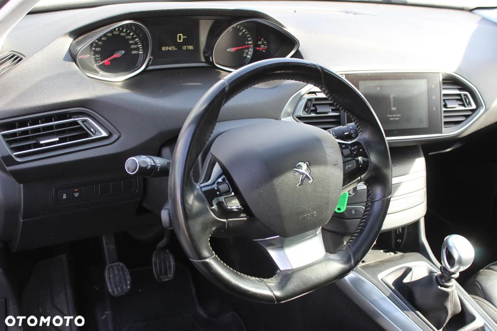 Peugeot 308 2.0 Blue HDi Allure S&S - 13