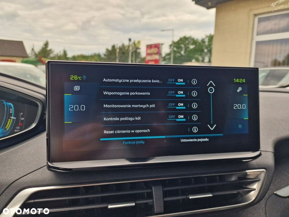 Peugeot 3008 1.6 PureTech Hybrid PHEV Allure S&S EAT8 - 29