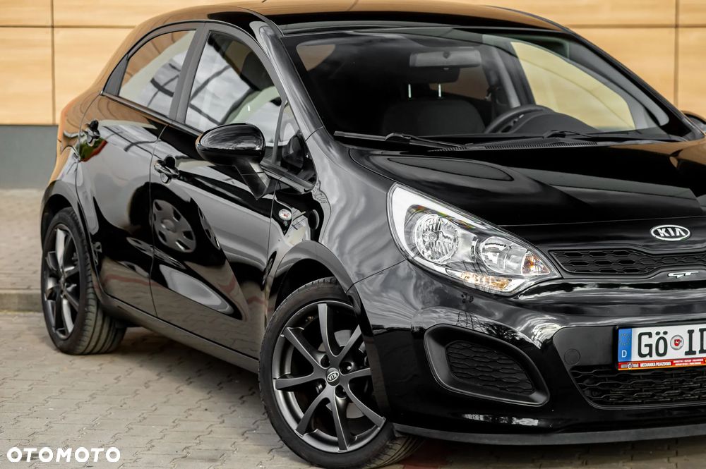 Kia Rio 1.2 Dream Team Edition - 29