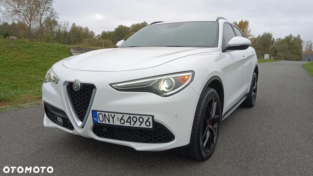 Alfa Romeo Stelvio 2.0 Turbo 16V AT8-Q4 Ti - 2
