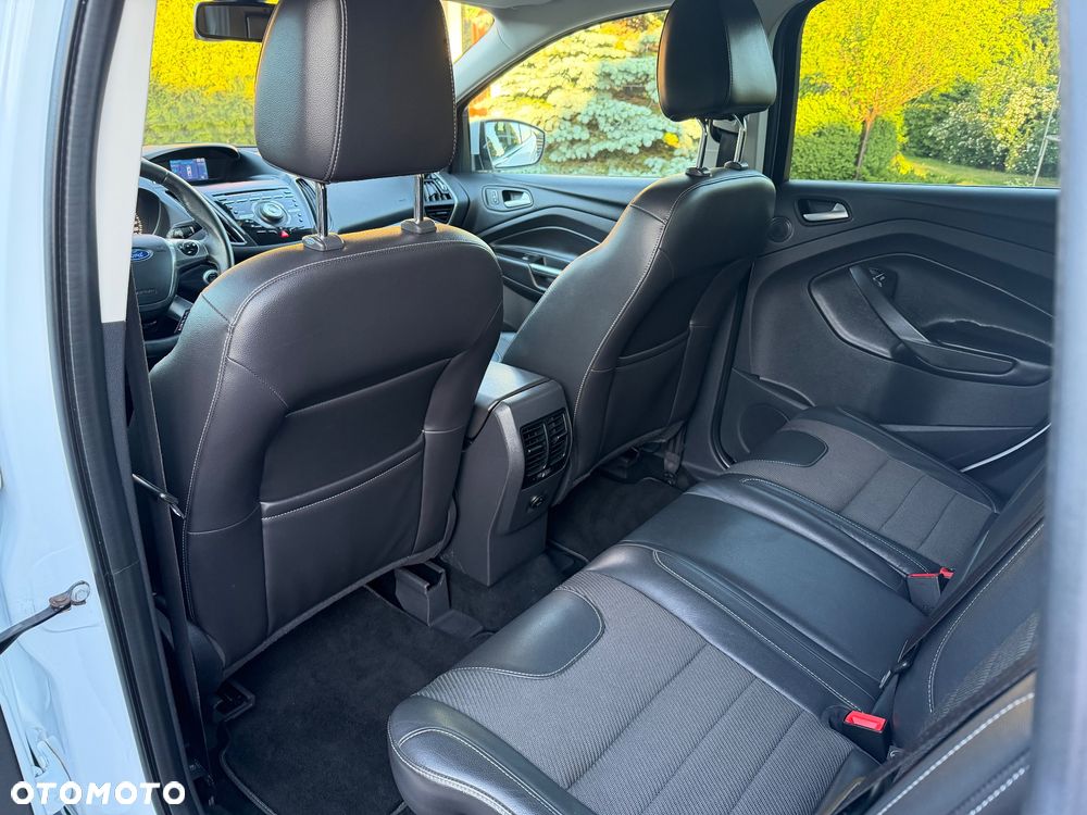Ford Kuga 1.6 EcoBoost 2x4 Individual - 9