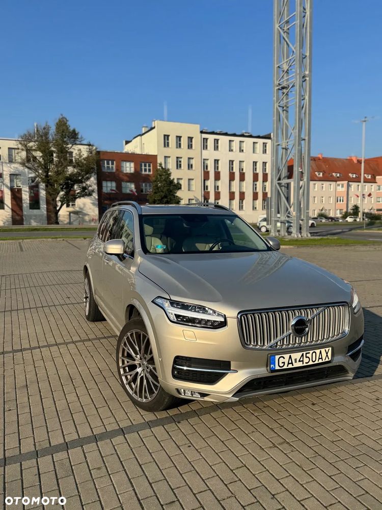 Volvo XC 90 - 8