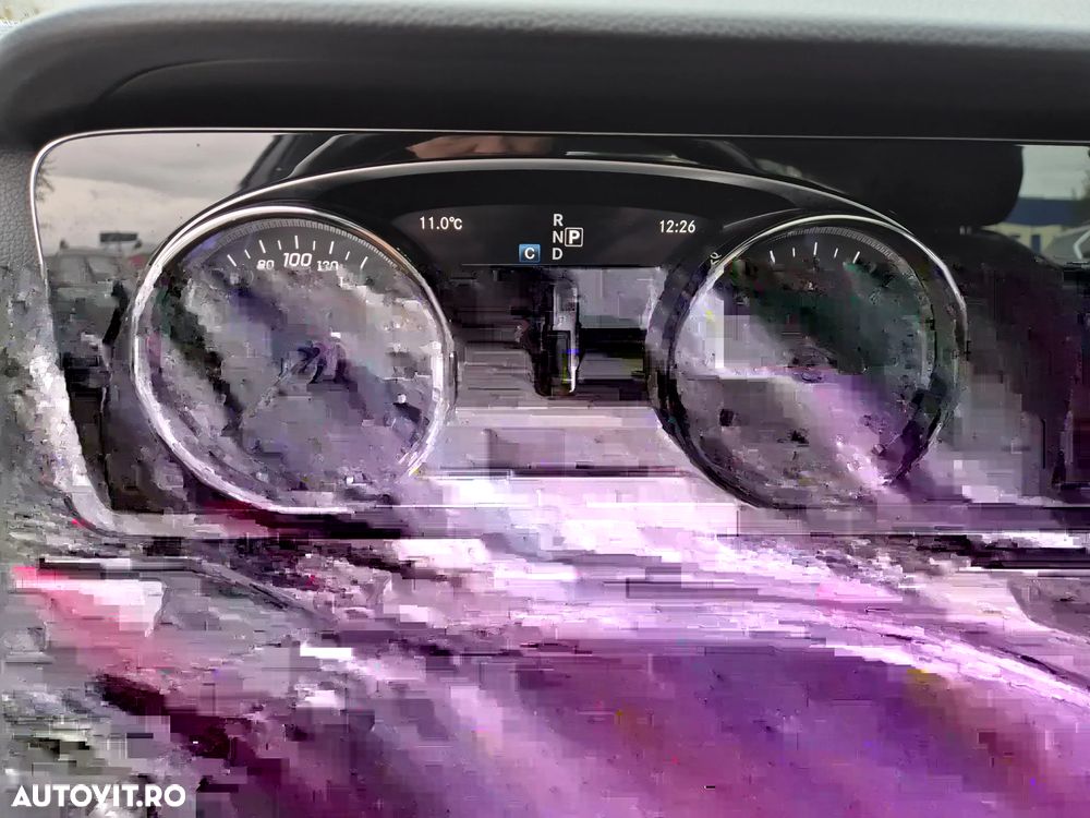 Mercedes-Benz E 220 d 4Matic 9G-TRONIC Avantgarde - 13