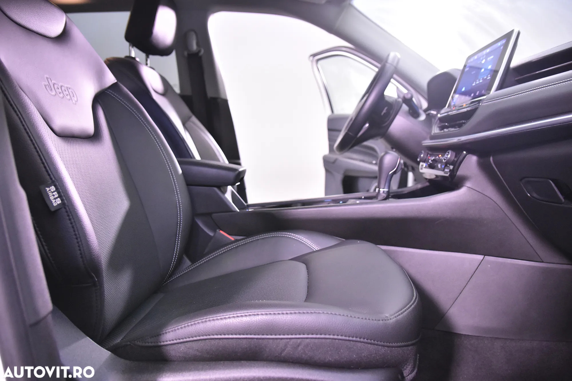 Jeep Compass - 11