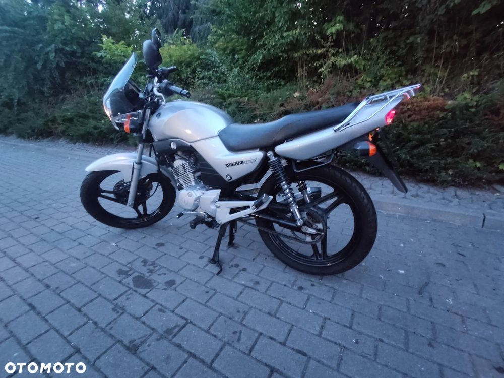 Yamaha YBR - 13
