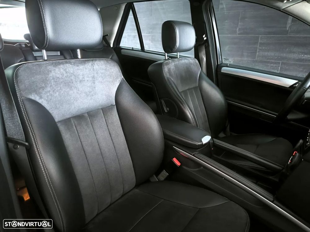 Mercedes-Benz ML 320 CDI - 32