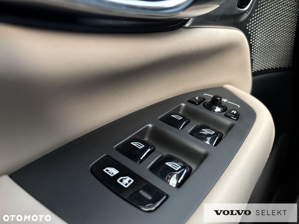 Volvo XC 90 - 27