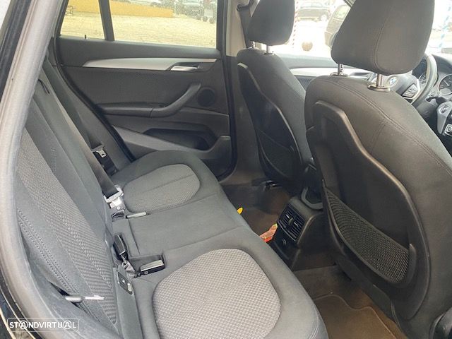 BMW X1 16 d sDrive Line Sport - 22