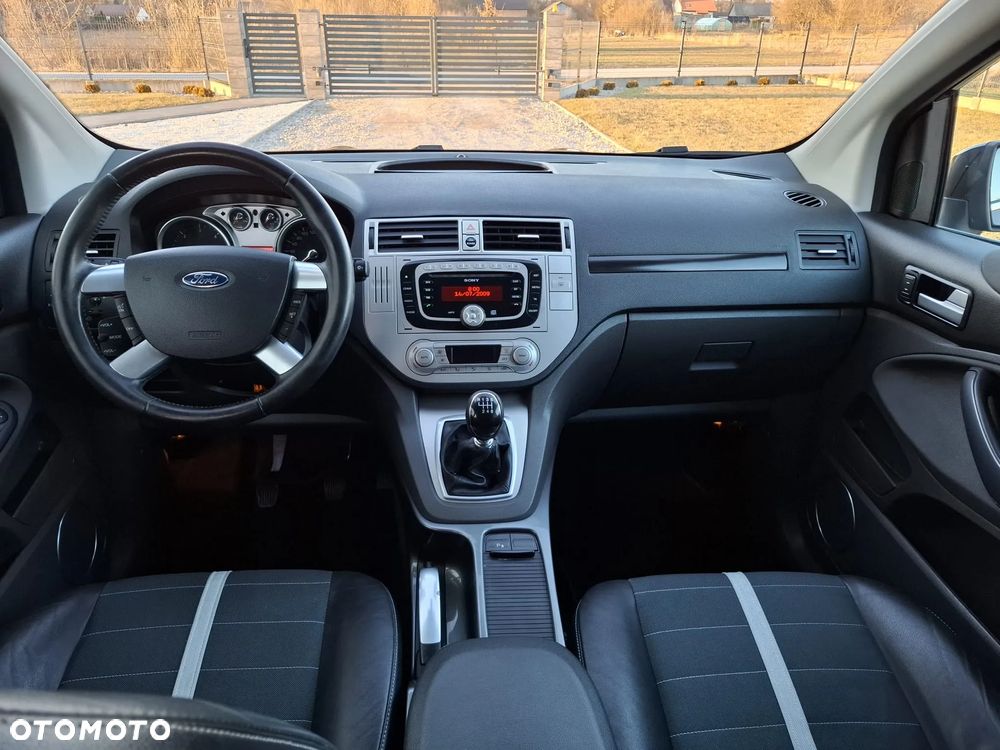 Ford Kuga 2.0 TDCi 2x4 Titanium - 7