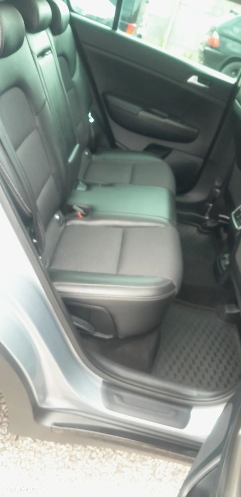 Kia Sportage 1.6 CRDI MHEV Black Edition 2WD DCT - 21