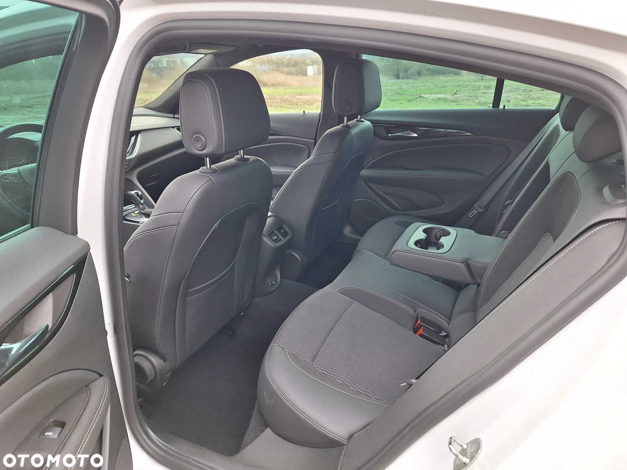 Opel Insignia - 20