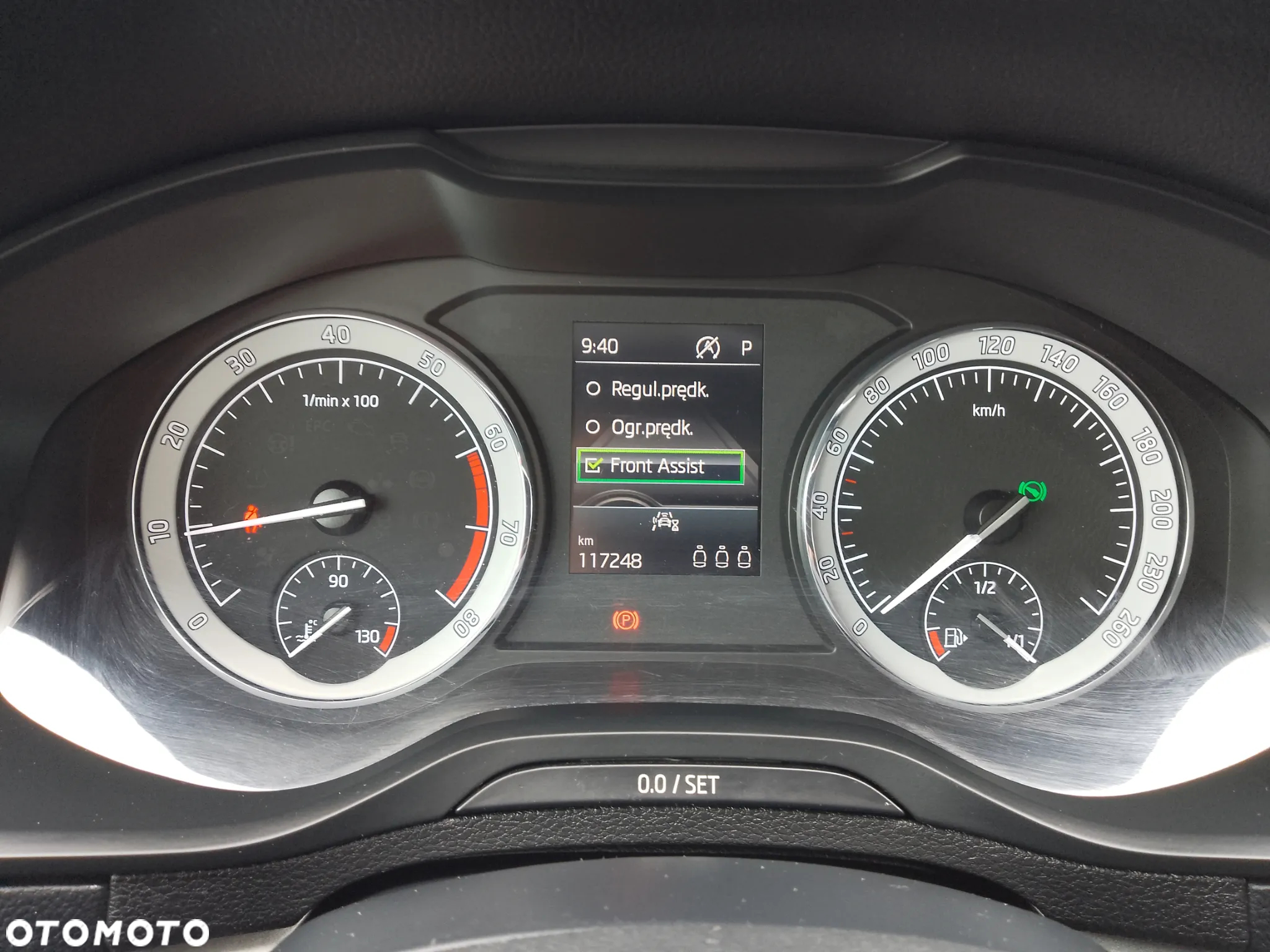 Skoda Karoq 1.5 TSI ACT 4x2 Ambition DSG - 11