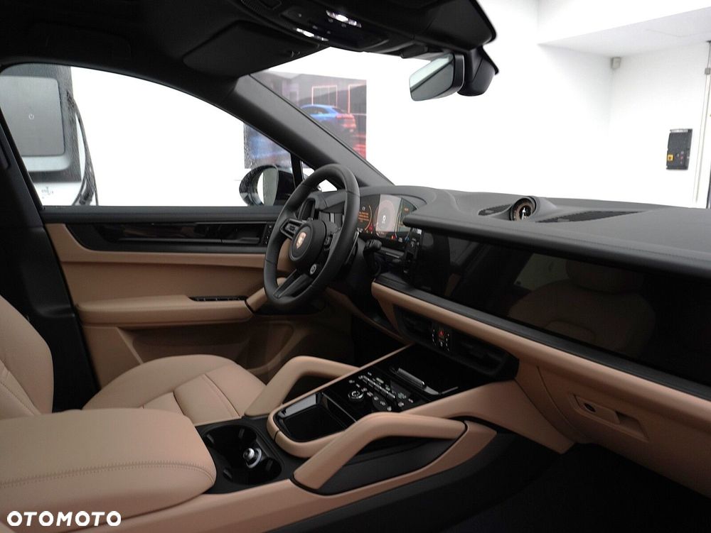 Porsche Cayenne - 30