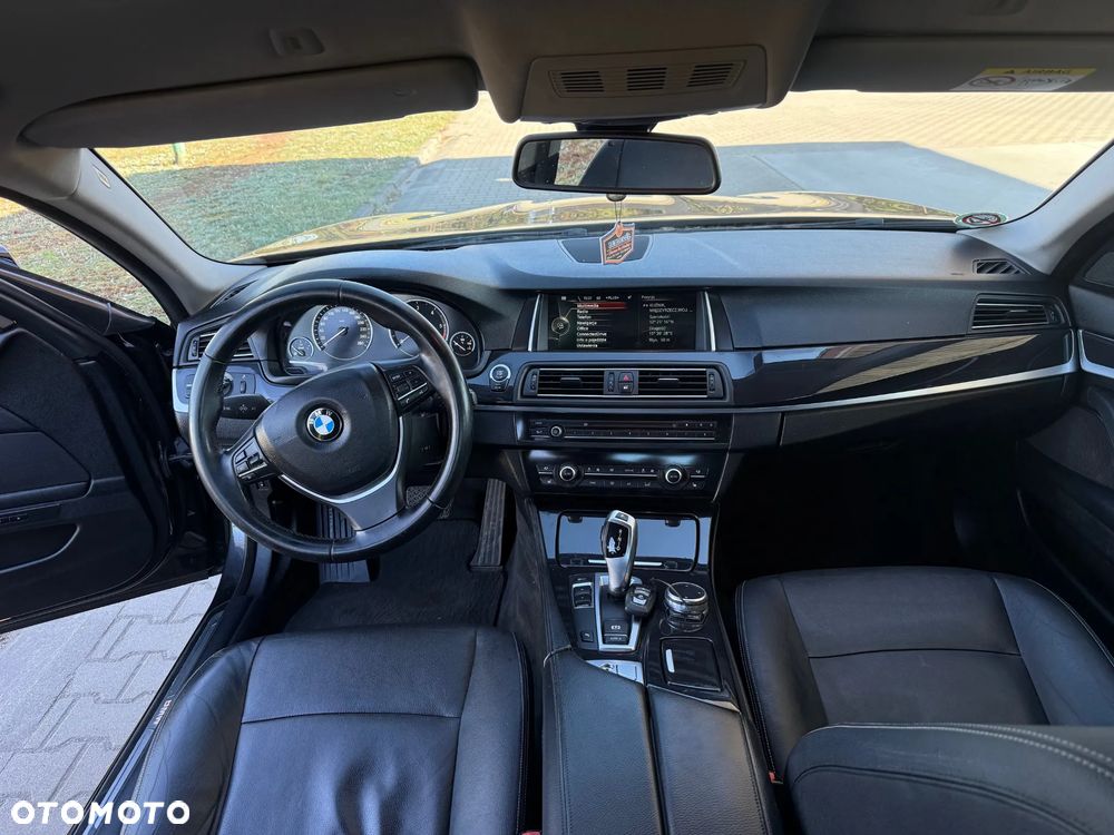 BMW Seria 5 520d Luxury Line - 6