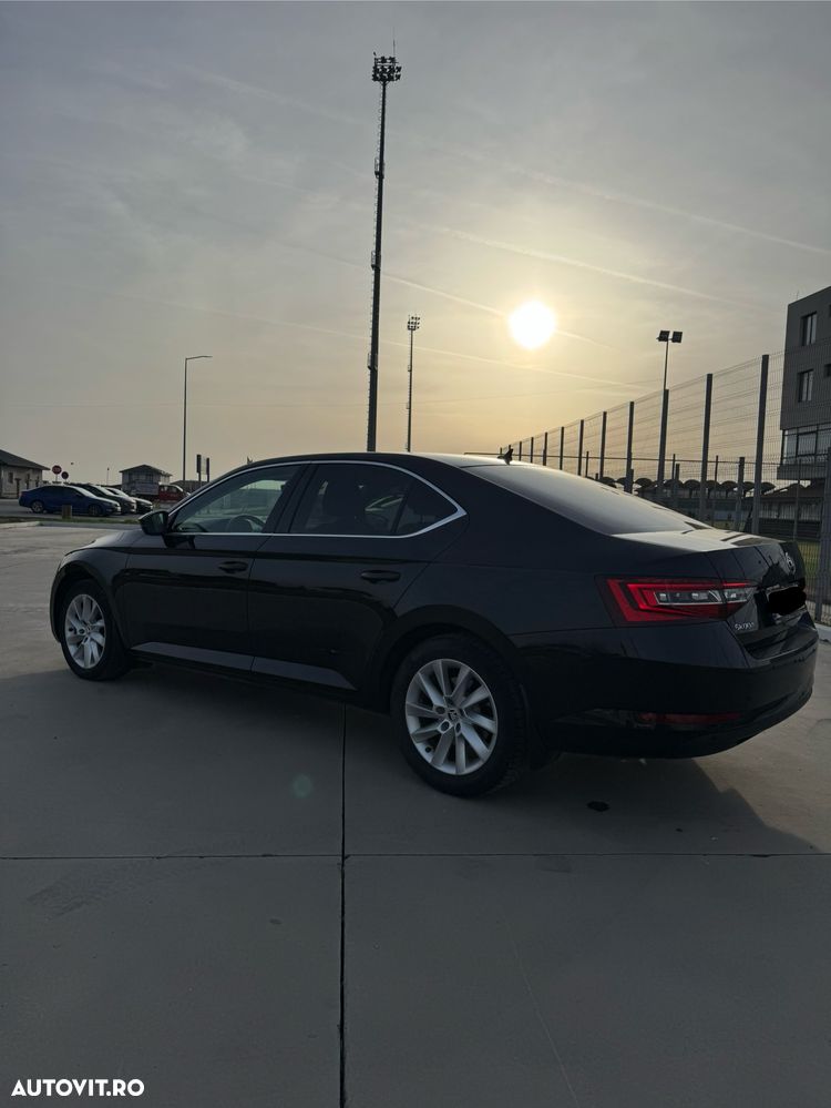 Skoda Superb 1.5 TSI ACT DSG Ambition - 24