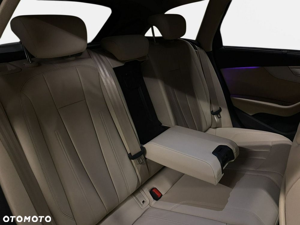 Audi A4 Avant - 16