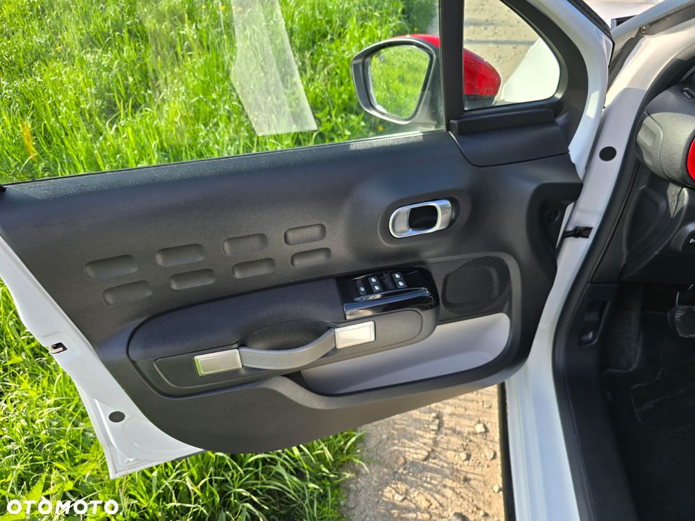 Citroën C3 1.2 PureTech Shine S&S - 13