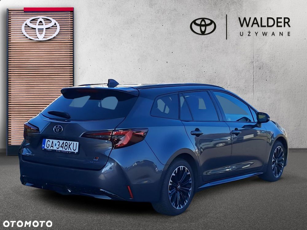 Toyota Corolla - 5