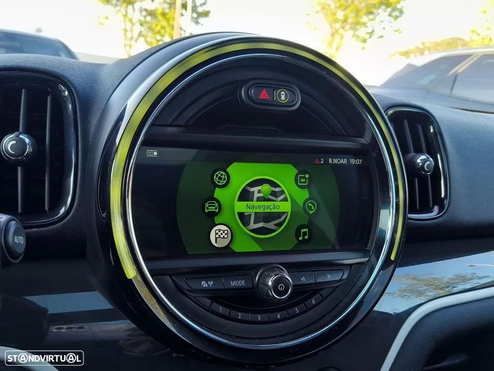 MINI Countryman Cooper SE ALL4 Auto - 22