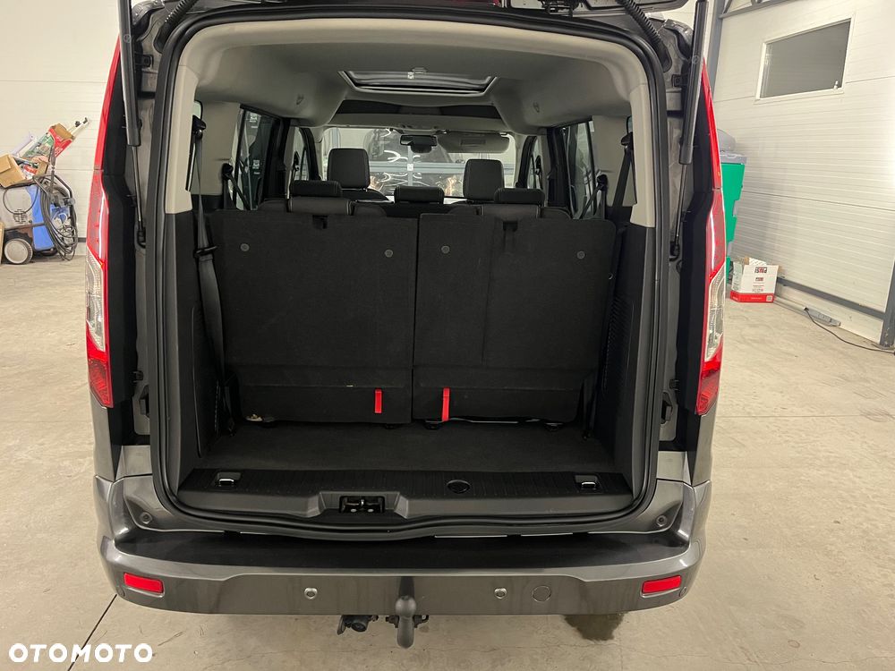 Ford Tourneo Connect Grand - 19