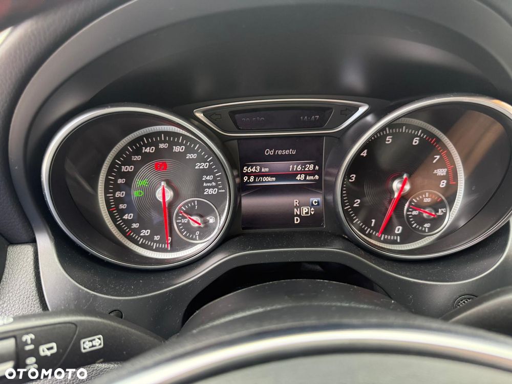 Mercedes-Benz CLA - 10