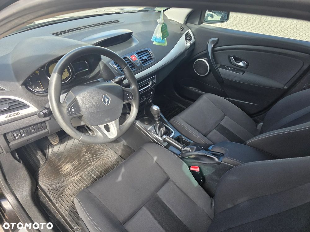 Renault Megane TCe 130 Dynamique - 5