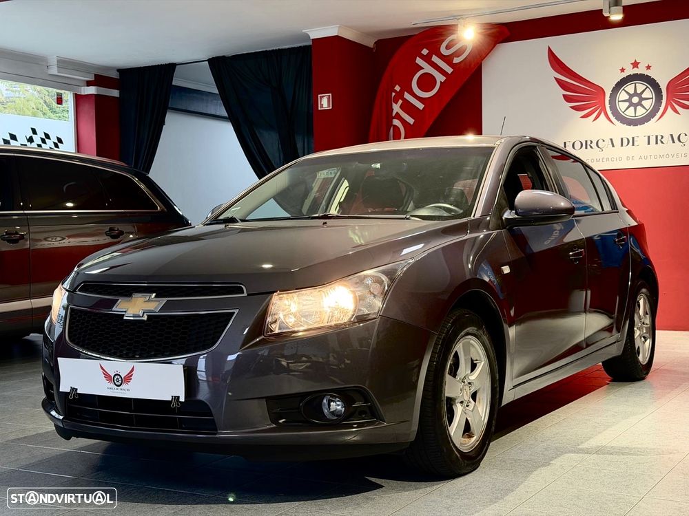 Chevrolet Cruze 1.6 LT - 3