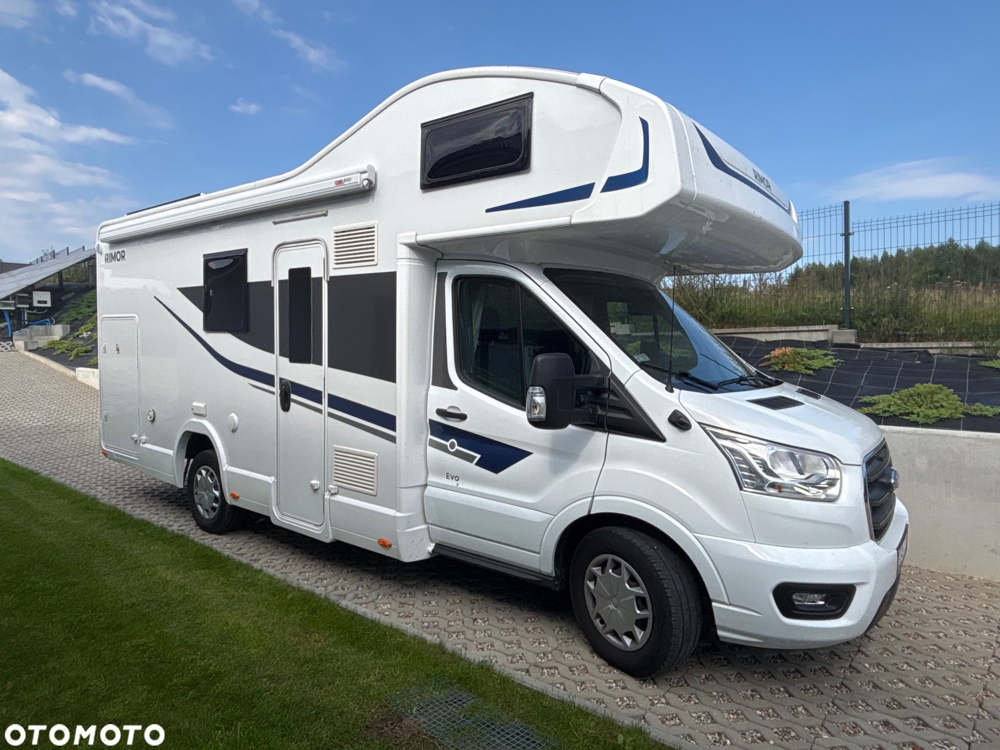 Ford Transit - 1