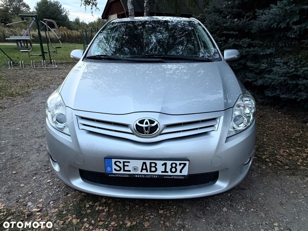 Toyota Auris - 5