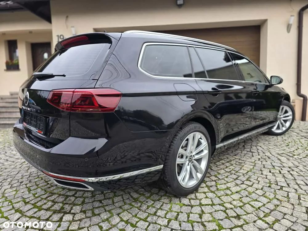 Volkswagen Passat 2.0 TDI SCR Elegance DSG - 10