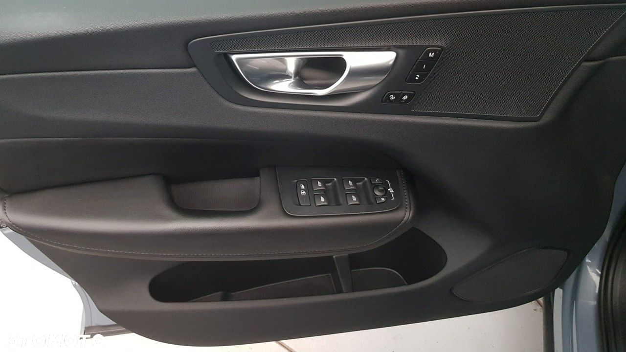 Volvo XC 60 - 25