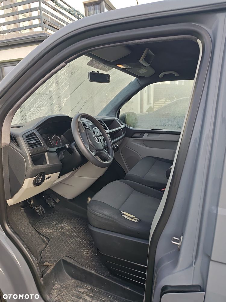 Volkswagen Transporter - 9