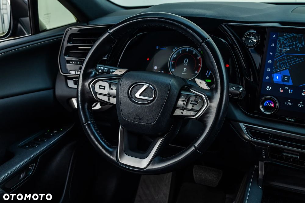 Lexus RX 450h+ Prestige - 32