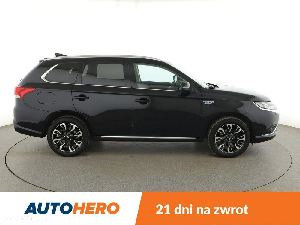 Mitsubishi Outlander - 10